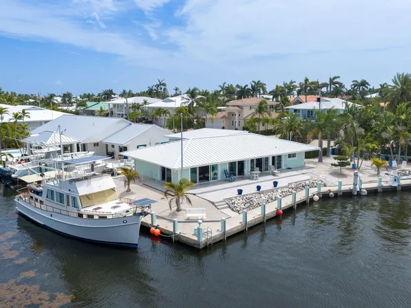 800 11th St, Key Colony Beach, FL 33051