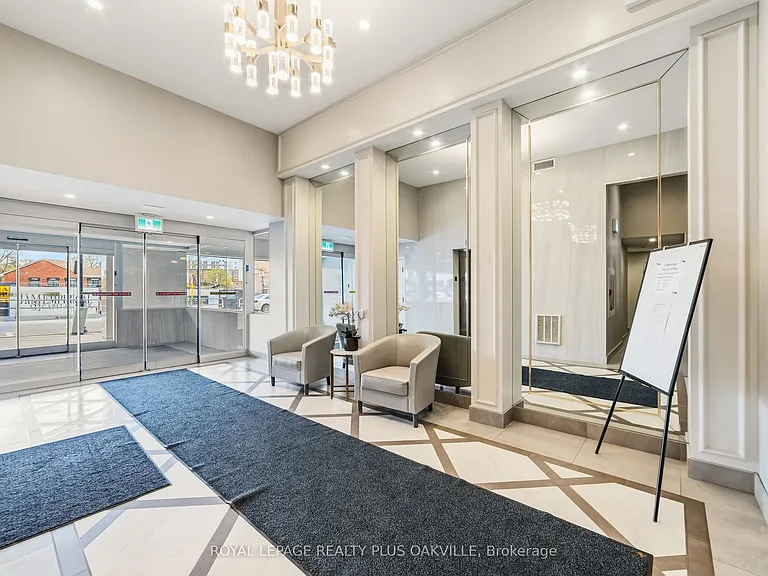 100 Bronte Rd #404 — Photo 4