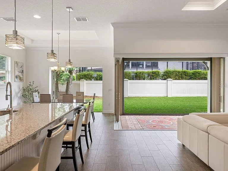 706 Canopy Estates Dr — Photo 7