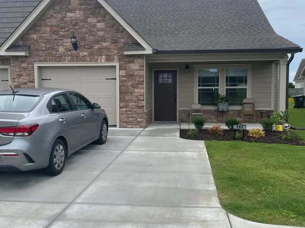 153 Sunset Cove Dr, Rossville, GA 30741