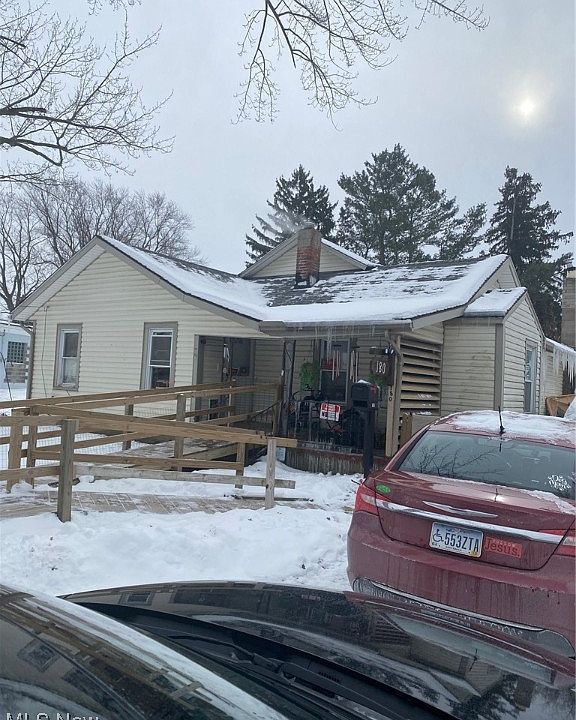 1st image of 180 E Union St