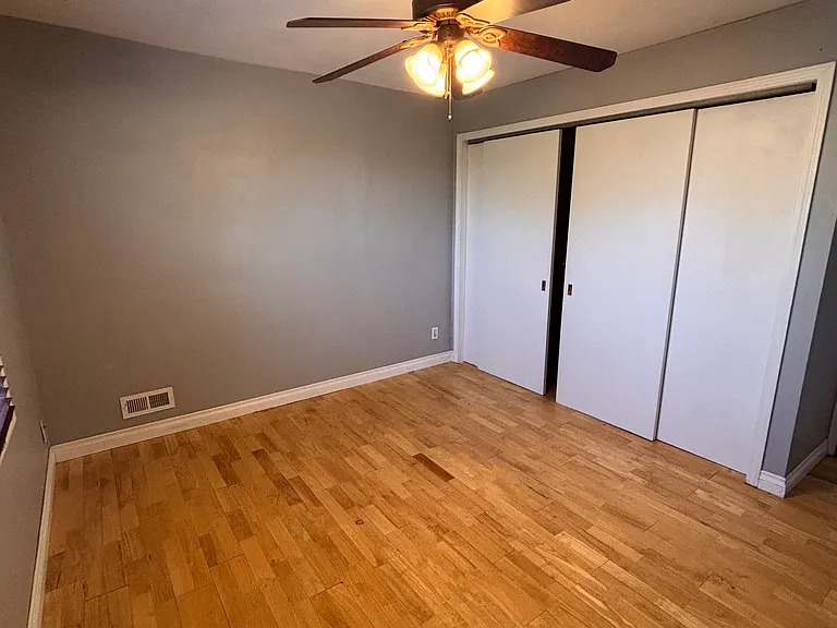 Upstairs Bedroom 1