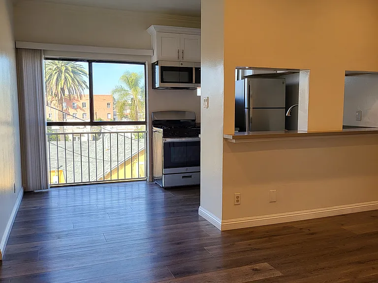 3819 Country Club Dr #202 — Photo 20