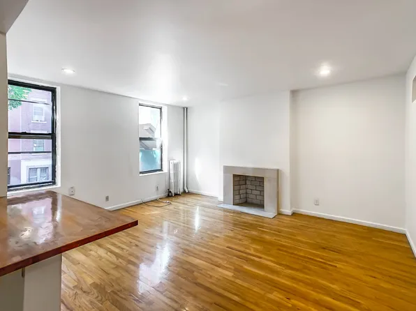 507 East 6th Street image 5 of 9