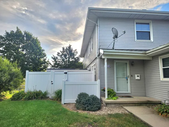 4918 Fostoria Dr, Waterloo, IA 50701