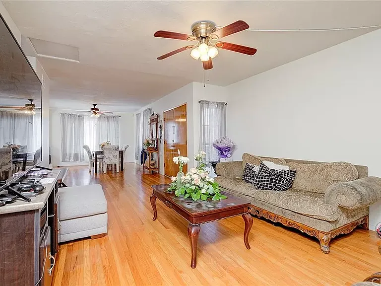 9403 Carron Dr — Photo 13