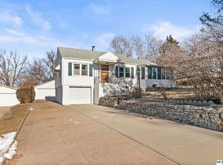 4420 Frederick St, Omaha, NE 68105