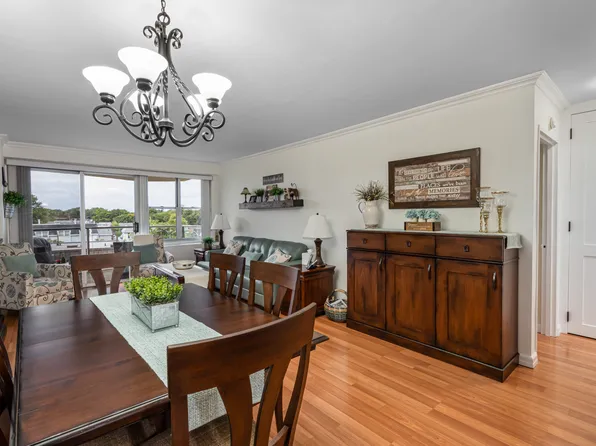 17-85 215th Street image 5 of 31