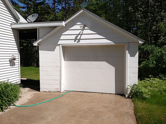 1-car garage