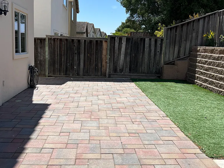 18106 Stonehaven Dr — Photo 30
