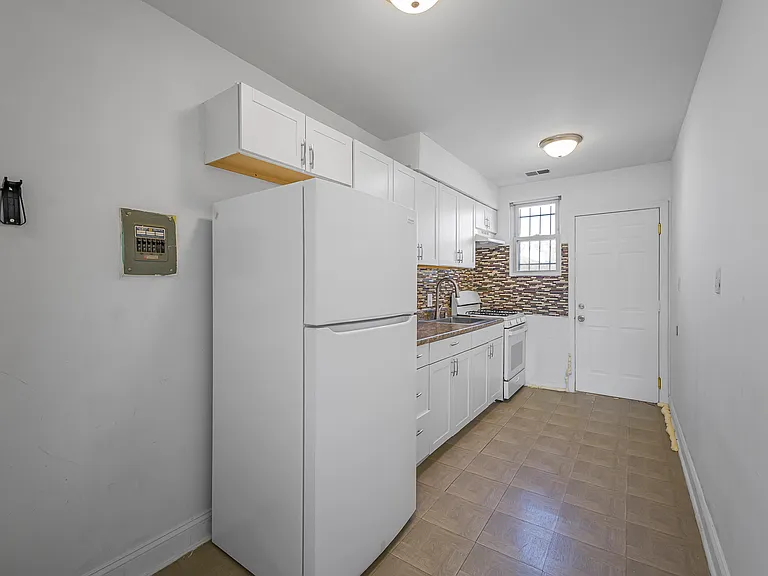 216 Orange St SE #4 — Photo 7
