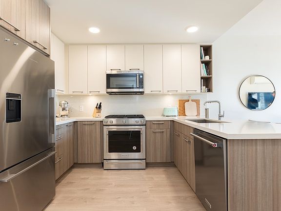 5th image of 14022 N Bluff Rd #309