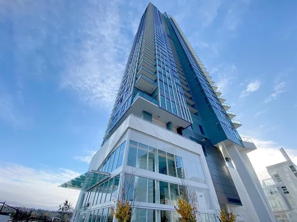 680 Quayside Dr #3207, New Westminster, BC V3M 6Z6