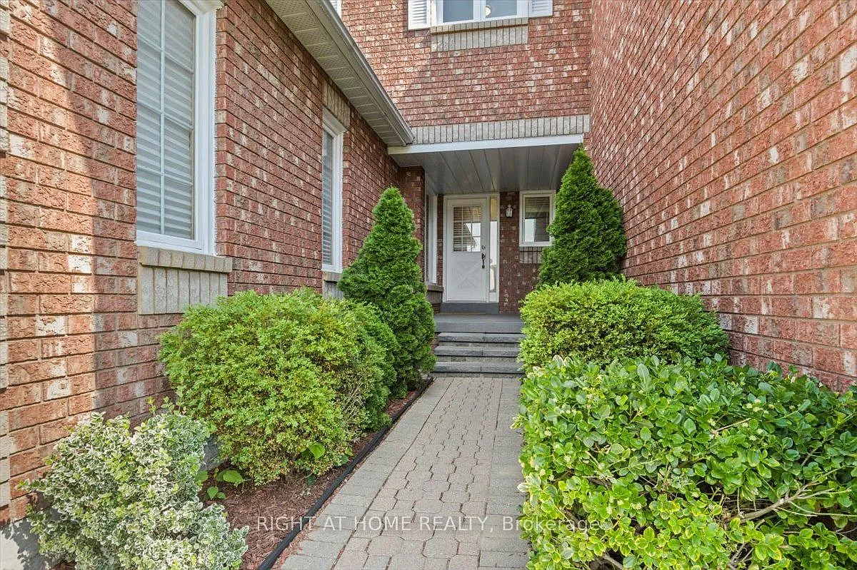 3 bed, $3,100 — Photo 2