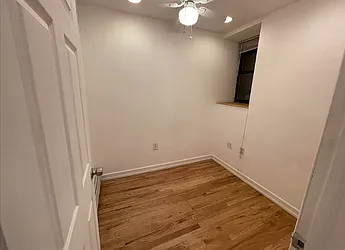 Rented by KNOCKKNOCK LLC