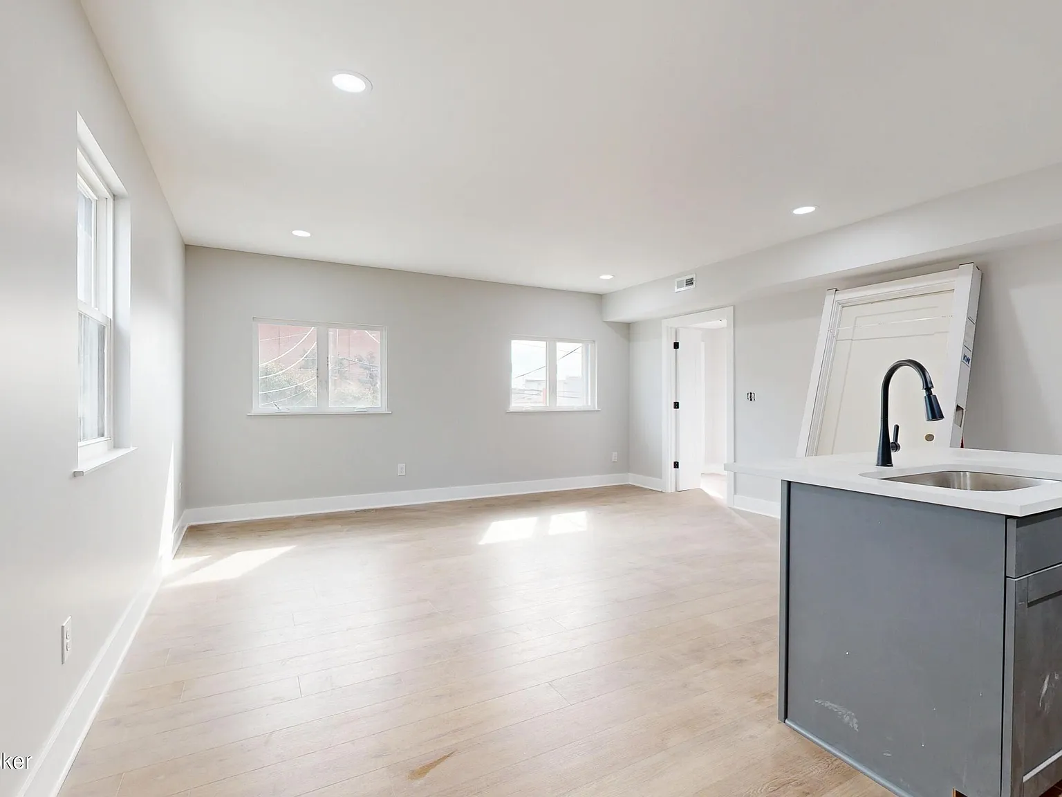 2 bed, 1.0 bath, 1000 sqft, $1,495 — Photo 3