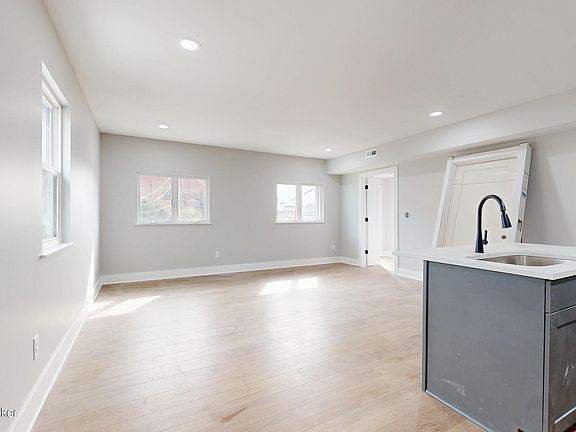 3rd image of 116 Bauer Ave #201