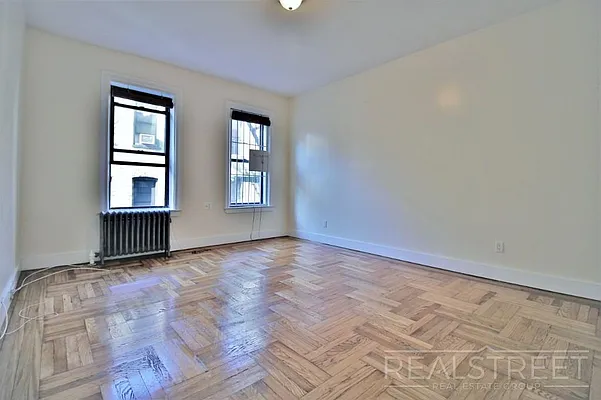 Rented by Real Street Inc | media 2