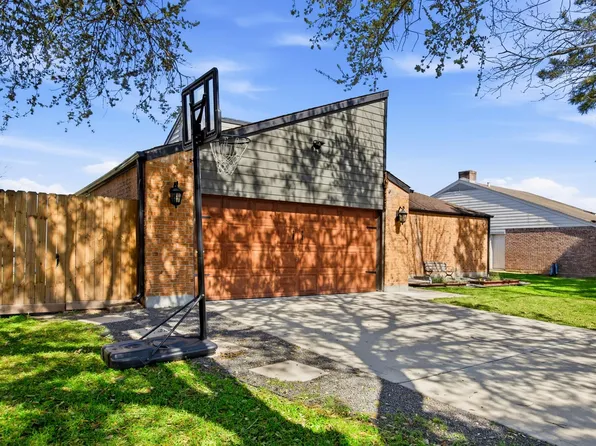 10711 Sageberry Dr, Houston, TX 77089