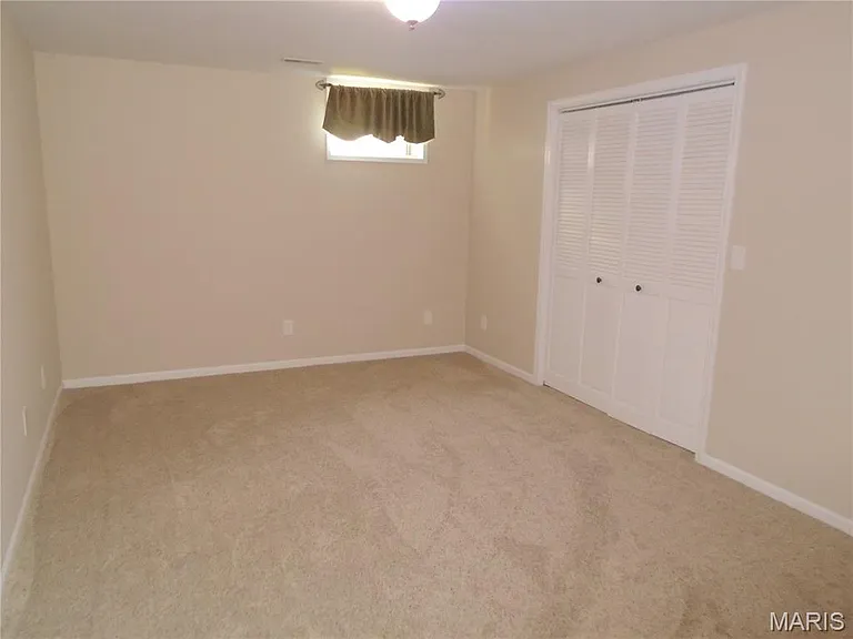 1109 Peachtree Ct — Photo 19
