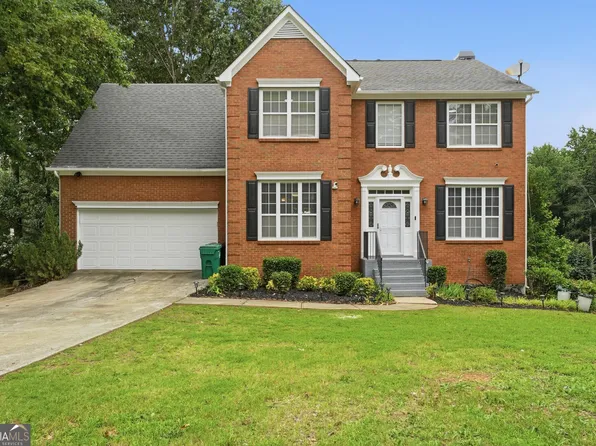 6894 Breeze Dr, Stone Mountain, GA 30087