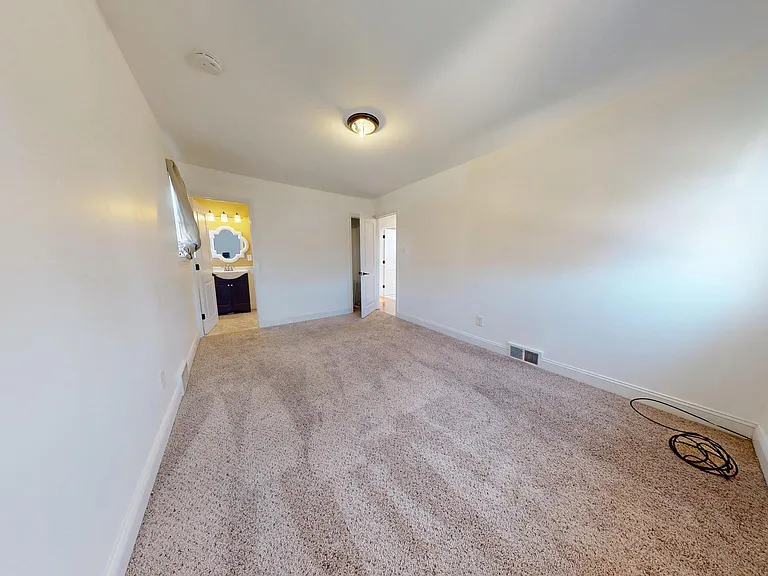 8902 Blue Grass Rd — Photo 12