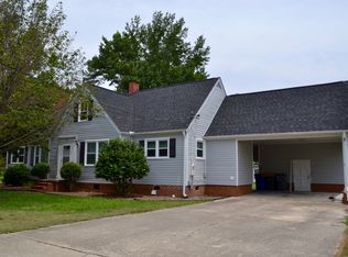 210 W Woodall St, Benson, NC 27504