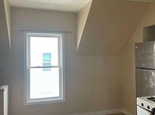 178 Bell St APT 3, Manchester, NH 03103
