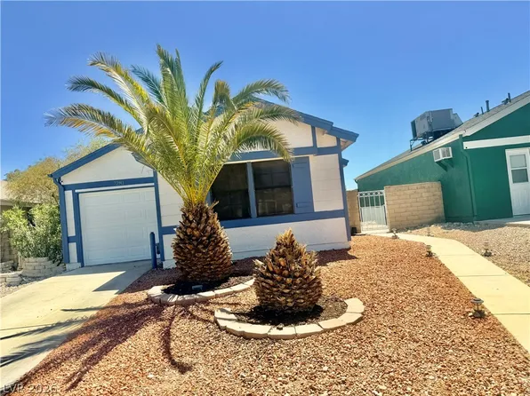 7281 Girard Dr, Spring Valley, NV 89147