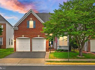 8317 Middle Ruddings Dr, Lorton, VA 22079