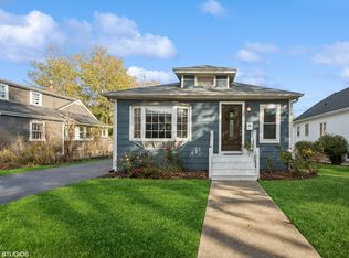 105 S Adams St, Westmont, IL