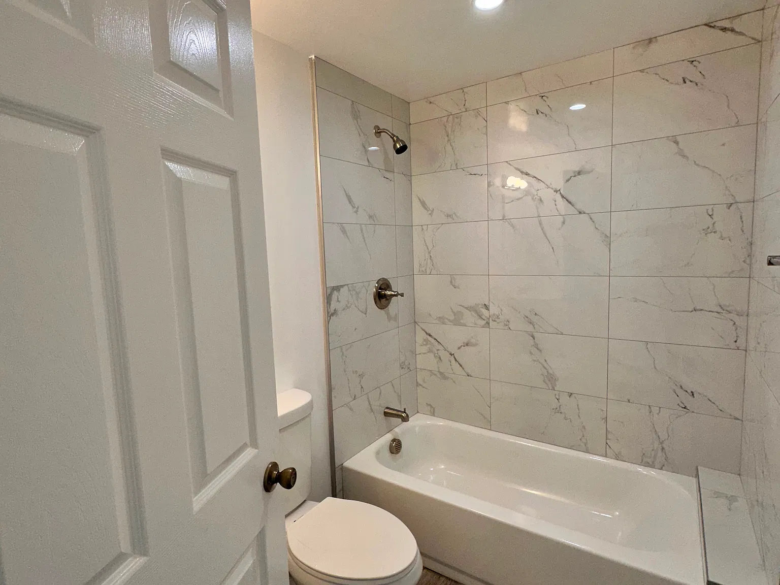 Studio, 350 sqft, $1,095 — Photo 4