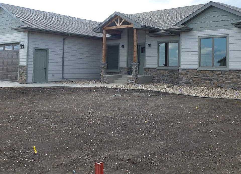 1st image of 8501 Quiet Oak Cir