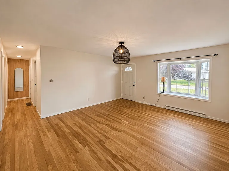 6431 Anderegg Dr — Photo 3