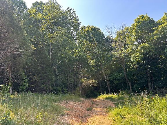 5th image of 3100 Modoc Rd