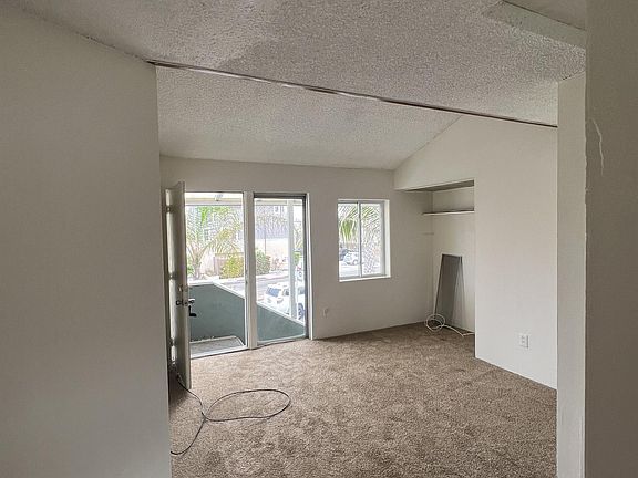 3rd image of 3292 Mission Blvd