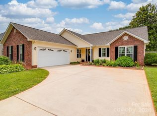 4333 Timberwood Dr, Gastonia, NC 28056