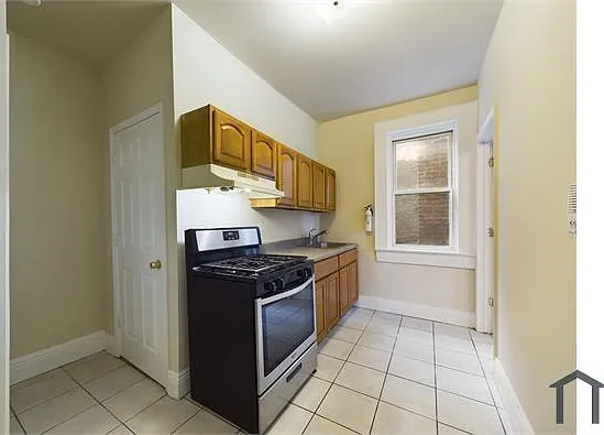 415 Dodd St #6 — Photo 5