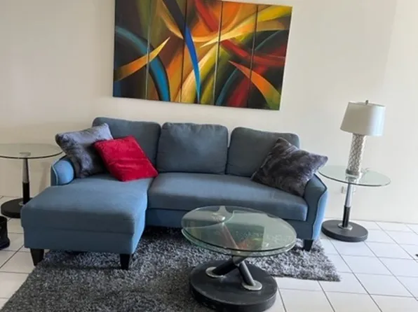 2452 Tusitala St, Honolulu, HI