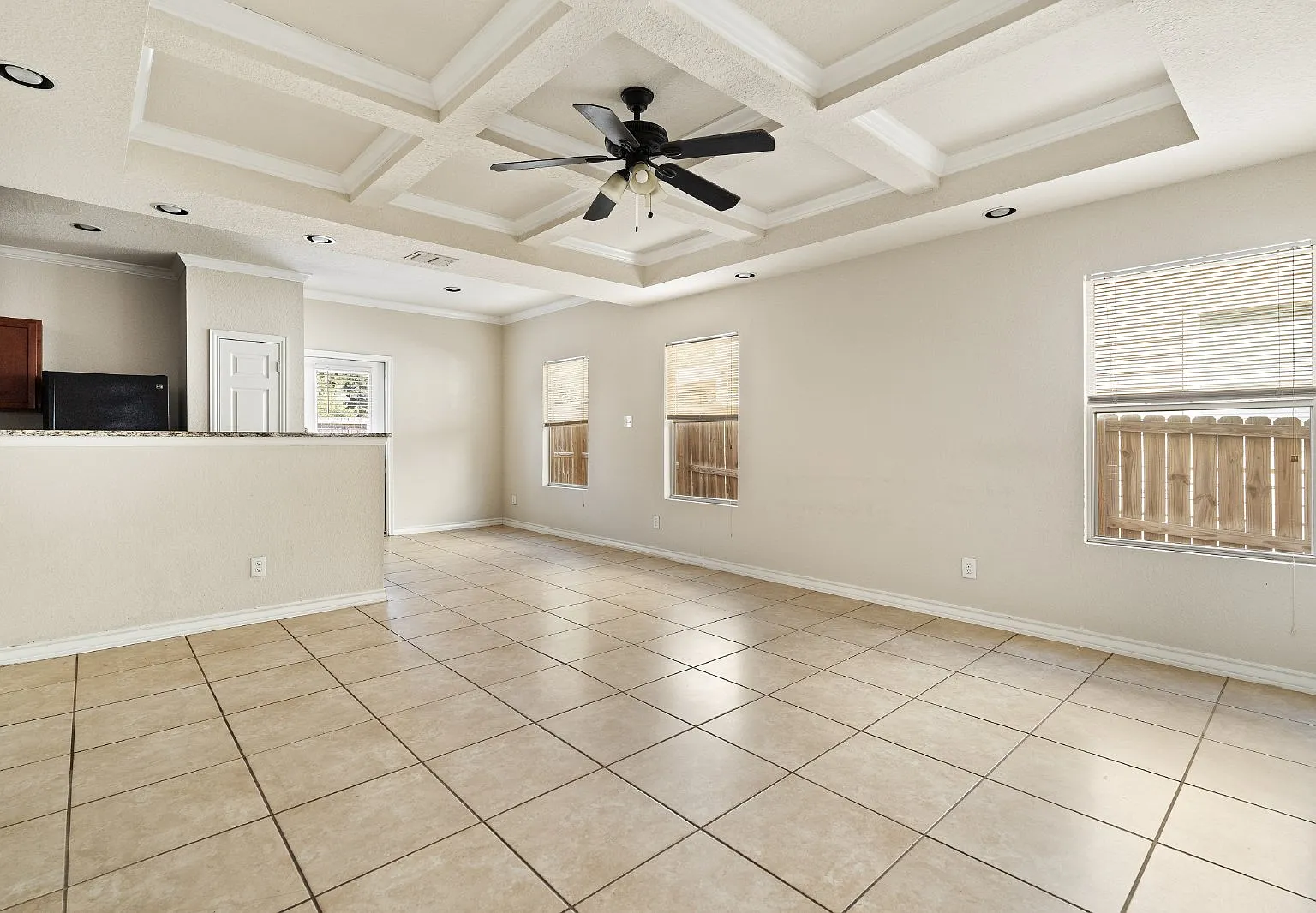 3 bed, 2.5 bath, 1245 sqft, $1,350 — Photo 4