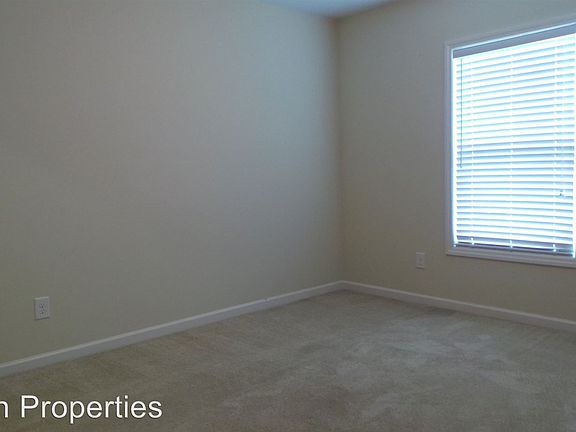 5th image of 1307 Silver Dr