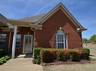 1060 Martin Cir W, Hernando, MS 38632