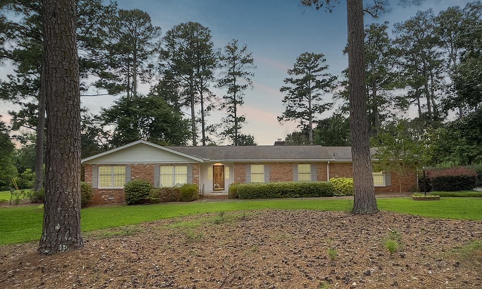 1st image of 103 Country Side Dr