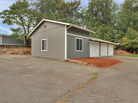 5th image of 21615 188th St E