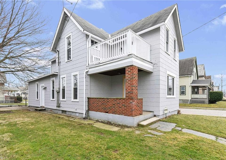 1st image of 2115 W 93rd St #2117