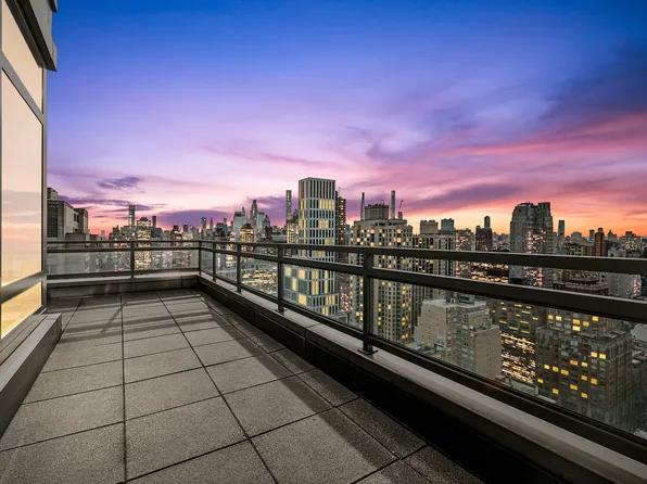 450 East 83rd Street PH1B image 1 of 16