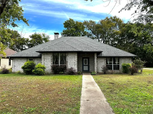 1025 42nd St SE, Paris, TX 75462