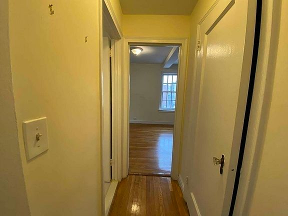 2nd image of 127 W 96th St #13H3