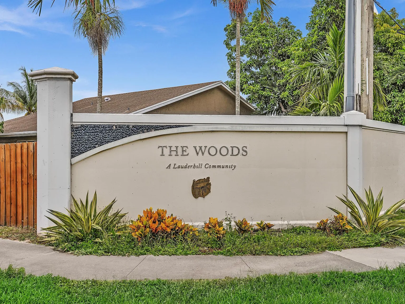3 bed, 1920 sqft, $3,700 — Photo 1