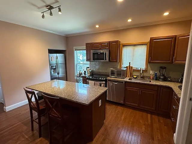 2 bed, $2,700 — Photo 4